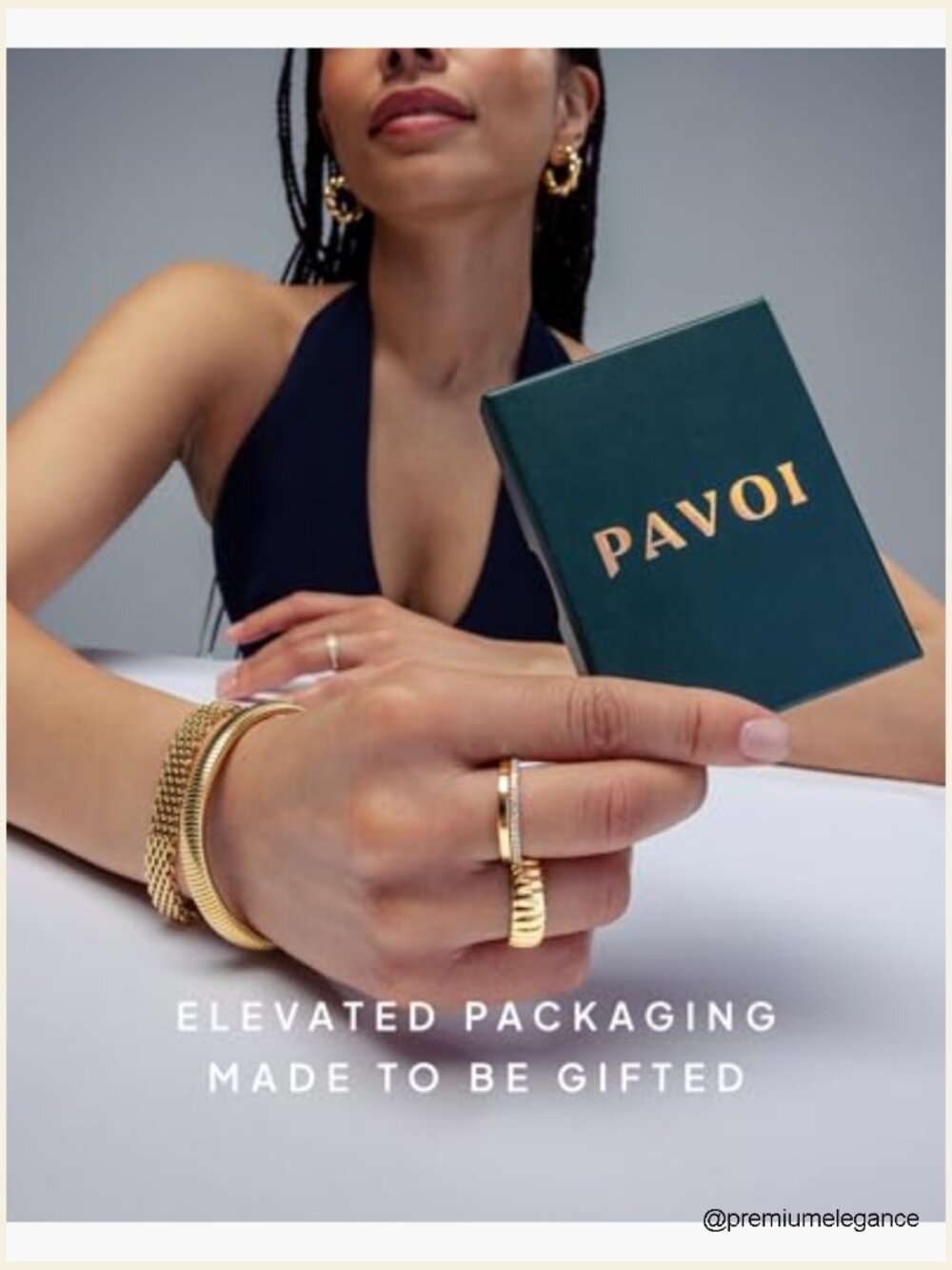 Hammered Circle Conch Seashell Pendant Necklace with Rope Chain - Picture 4 of 5